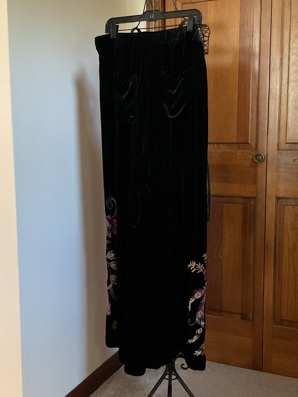 Johnny Was Black Velvet Wide-Leg Pants with Pink & Blue Floral Embroidery, Large - Picture 4 of 9